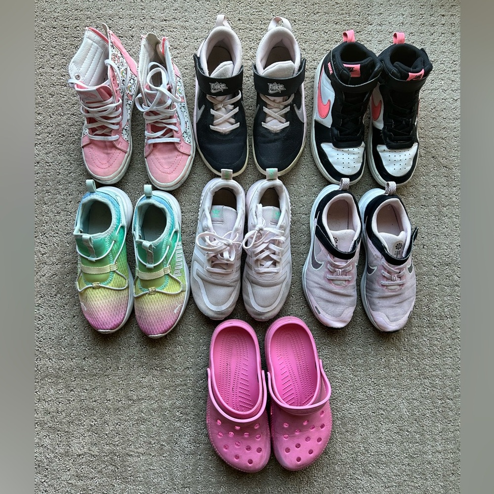 7 pairs of Girls shoes,Nike,Croc,Vans,Puma,Adidas -Size2/2.5/3 - Picture 3 of 10